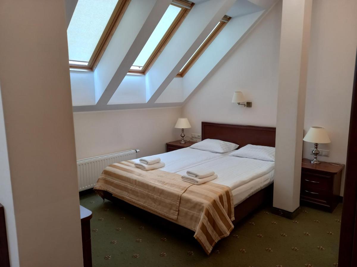 Hotel Masovia Giżycko Exteriör bild